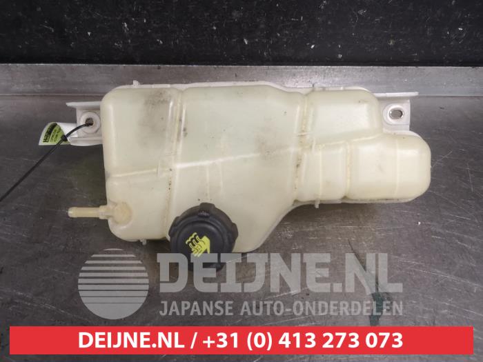 Nissan Pulsar Expansievat O579996
