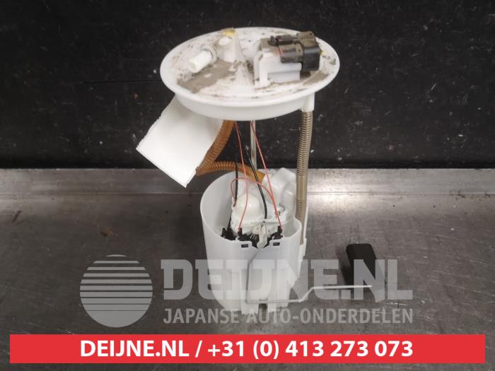 Gebruikte Tank element Pomp Suzuki SX4 S-Cross (JY) 1.0 Booster Jet Turbo 12V Prijs € 75,00 Margeregeling aangeboden door V.Deijne Jap.Auto-onderdelen BV