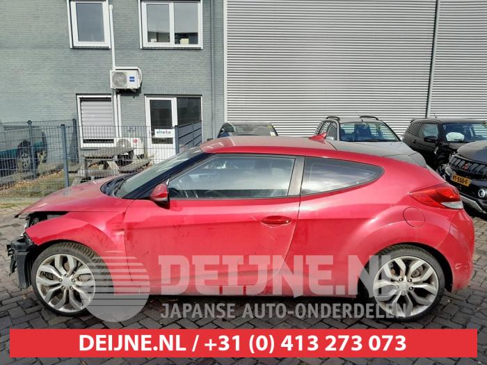 Hyundai Veloster Türscheibe 4-türig links vorne O580222