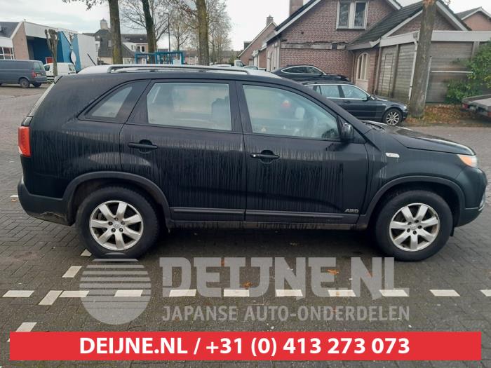 Kia Sorento Extra window 4-door, right O580992