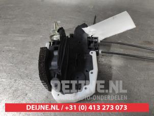 Nissan Micra Türschlossmechanik 4-türig links hinten O581041 foto 2