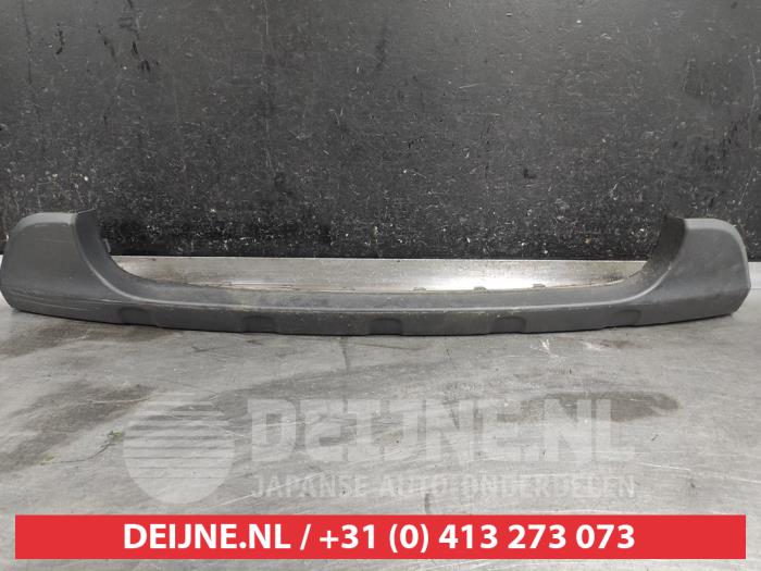 Kia Carens Bumperlijst midden-voor O581157
