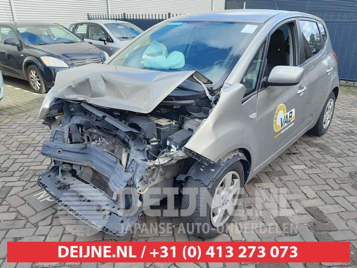 Kia Venga Frontscreen O581181