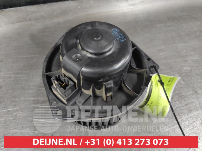 Subaru Justy Kachel Ventilatiemotor O581625