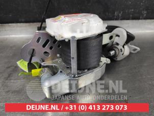Subaru Justy Veiligheidsgordel links-voor O581650 foto 2