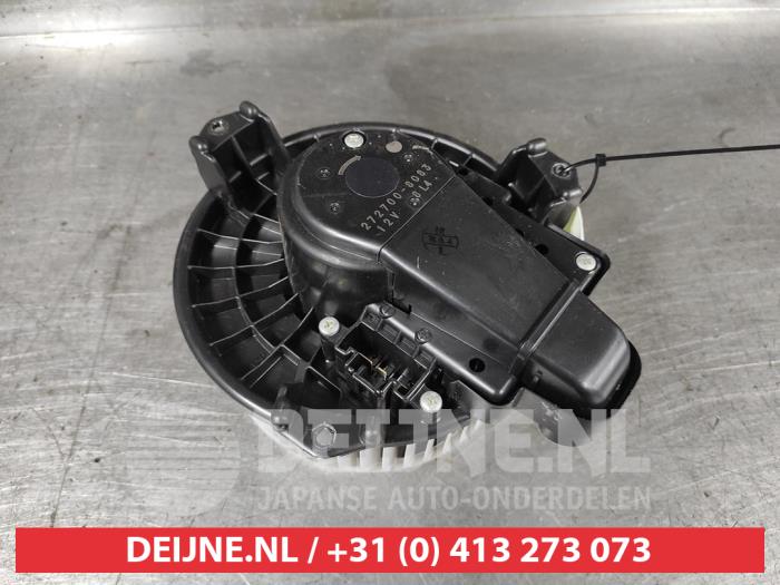 Toyota Prius Kachel Ventilatiemotor O581696