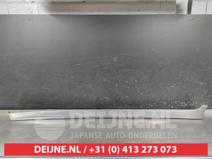 Nissan Note Seitenschürze links O581763