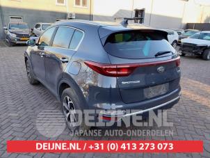 Gebruikte Achterklep reflector links Kia Sportage (QL) 1.6 CRDi 16V Eco-Dynamics+ Prijs op aanvraag aangeboden door V.Deijne Jap.Auto-onderdelen BV