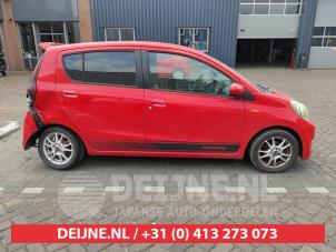 Daihatsu Cuore Front door 4-door, right O581889 photo 2