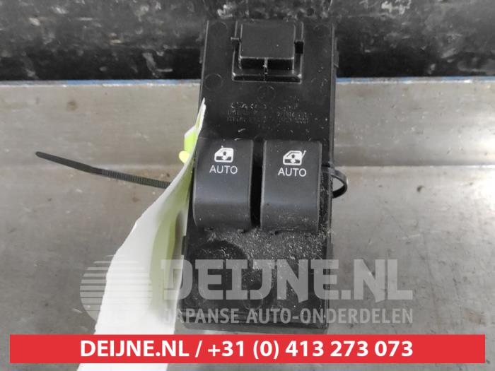 Kia Ceed Kombischalter Fenster O582049