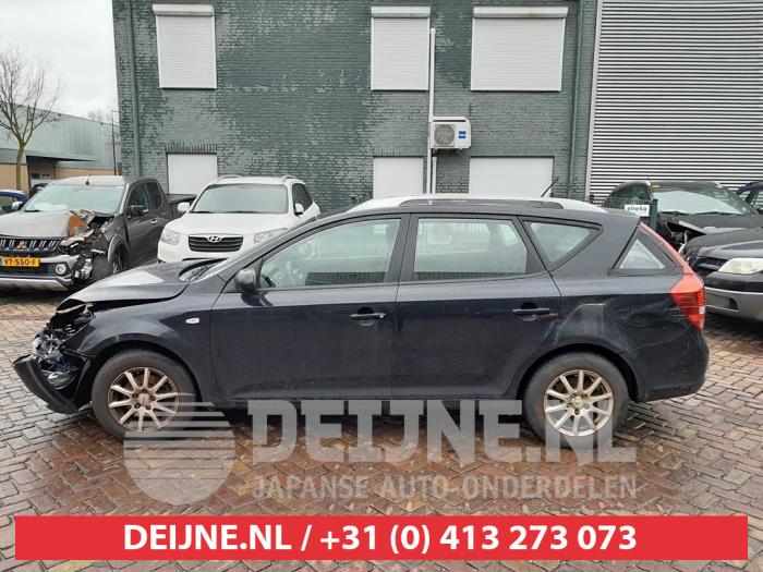 Kia Ceed Portierruit 4Deurs links-achter O582055