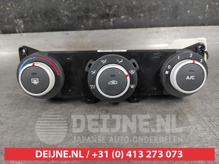 Kia Ceed Heater control panel O582077