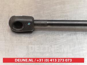 Kia Sorento Bonnet gas strut, right O266075 photo 2