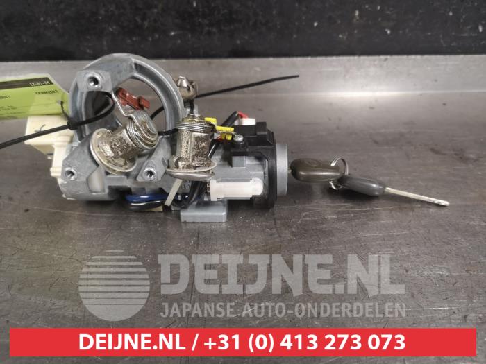 Daihatsu Cuore Zündschloss+Schlüssel O582236
