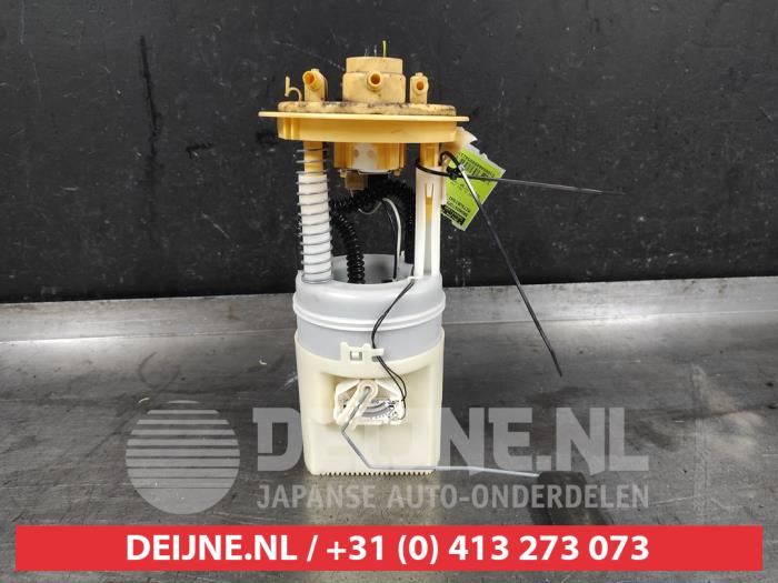 Gebruikte Tank element Pomp Mitsubishi Colt (Z2/Z3) 1.3 16V Prijs € 35,00 Margeregeling aangeboden door V.Deijne Jap.Auto-onderdelen BV