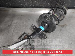 Gebruikte Mac Phersonpoot rechts-voor Nissan Juke (F16) 1.0 DIG-T 12V Prijs € 75,00 Margeregeling aangeboden door V.Deijne Jap.Auto-onderdelen BV