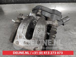 Nissan Juke Bremszange links hinten O582364 foto 2