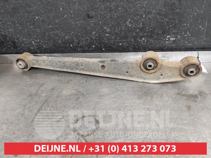 Nissan Pixo Draagarm links-achter O582395
