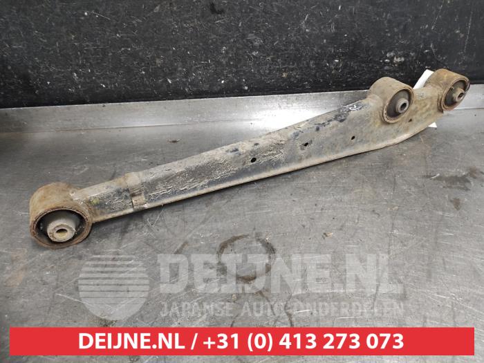 Nissan Pixo Draagarm rechts-achter O582398