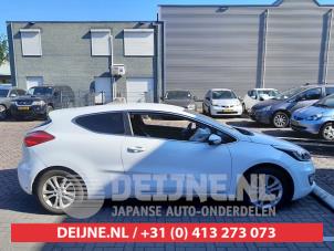 Kia Pro Ceed Quarter light, front right O582404 photo 2