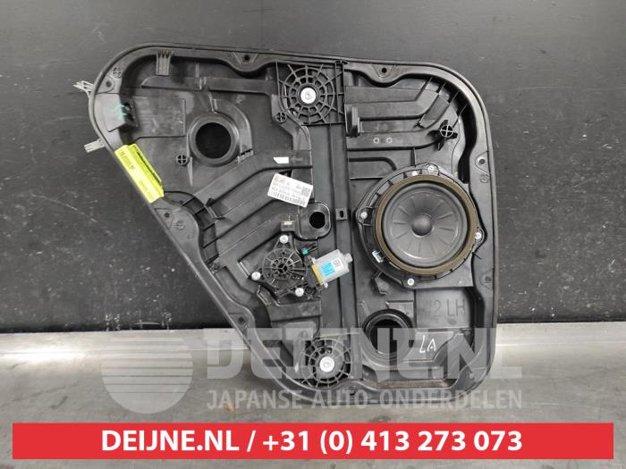 Hyundai Tucson Rear door window mechanism 4-door, left O582510