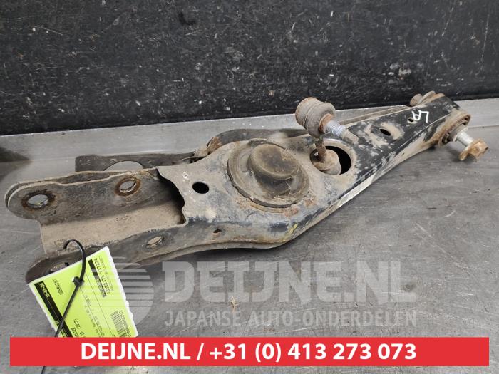 Hyundai Tucson Rear wishbone, left O582513