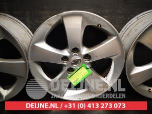Toyota Auris Set of wheels O582538 photo 3