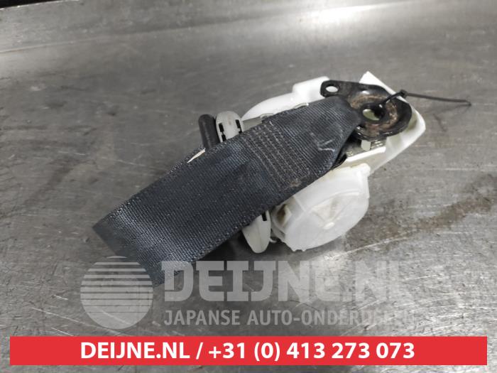 Toyota Yaris Veiligheidsgordel links-achter O582683