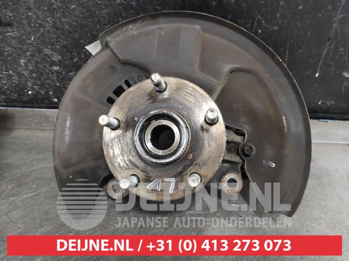 Subaru Outback Fusee links-voor O583140