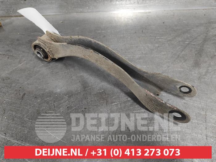 Subaru Outback Draagarm links-achter O583146