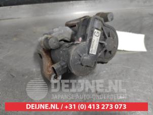 Subaru Outback Remklauw (Tang) links-achter O583151 foto 3