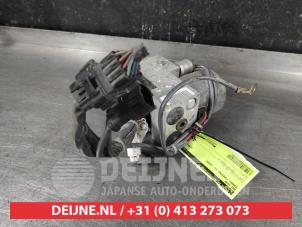 Subaru Forester ABS pump O583194 photo 2