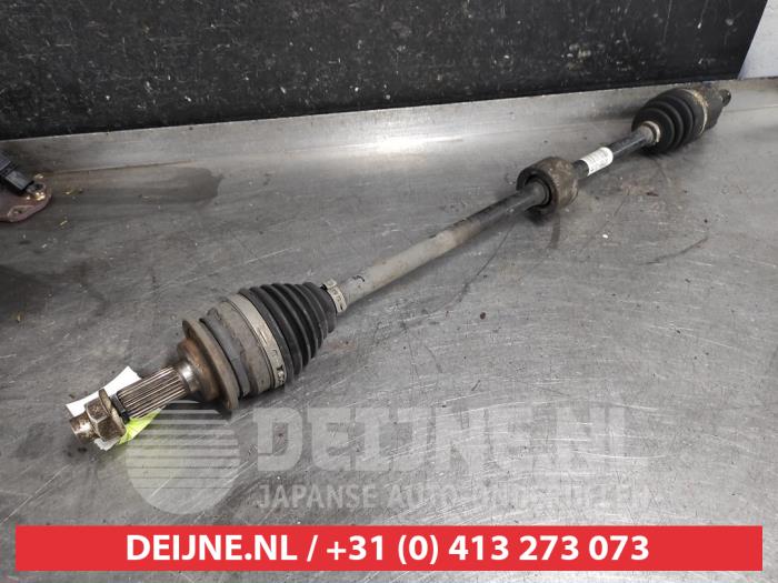 Suzuki Swift Aandrijfas rechts-voor O583263