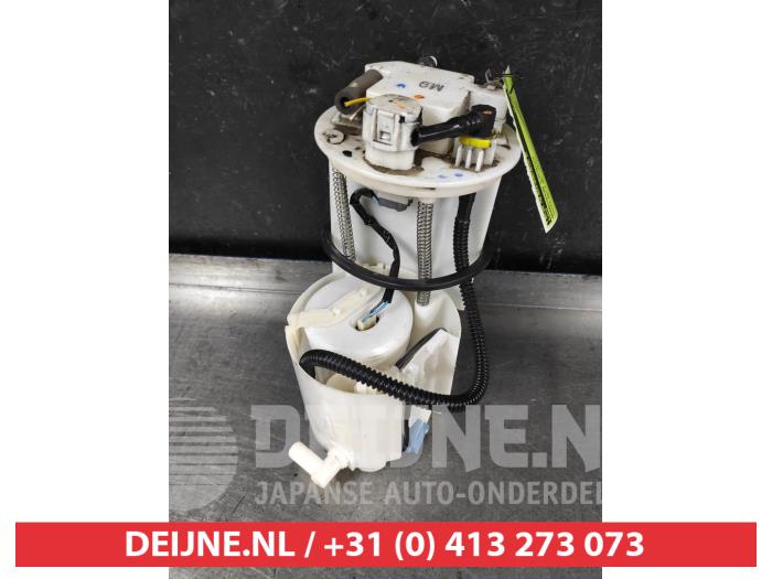 Gebruikte Tank element Pomp Toyota RAV4 (A3) 2.0 16V Valvematic 4x4 Prijs € 50,00 Margeregeling aangeboden door V.Deijne Jap.Auto-onderdelen BV