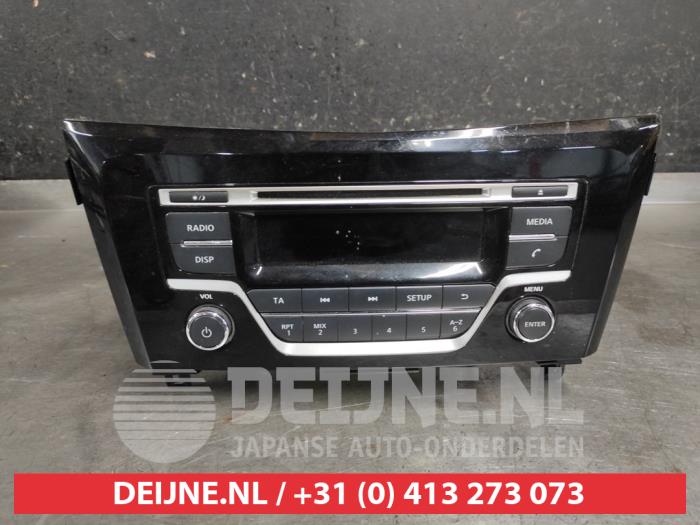 Nissan Qashqai Radio O583743
