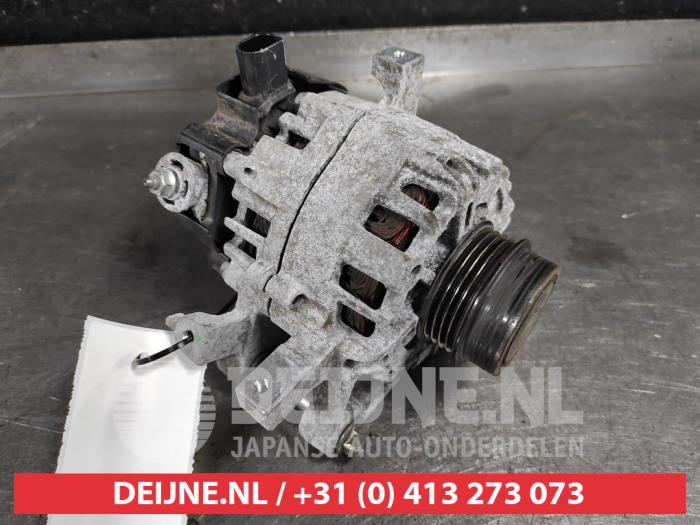 Gebruikte Dynamo Toyota Yaris III (P13) 1.5 16V Dual VVT-iE Prijs € 45,00 Margeregeling aangeboden door V.Deijne Jap.Auto-onderdelen BV