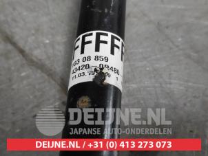 Toyota Yaris Antriebswelle links vorne O583849 foto 2