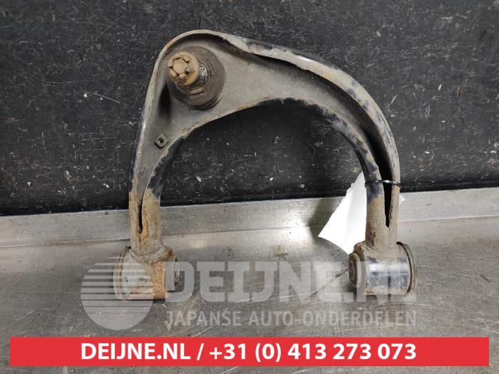 Toyota Landcruiser Front upper wishbone, right O583852