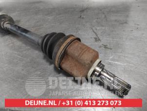 Nissan Almera Tino Antriebswelle rechts vorne O584023 foto 3