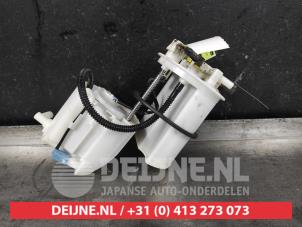Gebruikte Tank element Pomp Toyota RAV4 (A3) 2.0 16V Valvematic 4x4 Prijs € 50,00 Margeregeling aangeboden door V.Deijne Jap.Auto-onderdelen BV