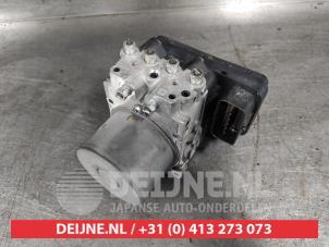 Gebruikte ABS Pomp Toyota RAV4 (A3) 2.0 16V Valvematic 4x4 Prijs € 100,00 Margeregeling aangeboden door V.Deijne Jap.Auto-onderdelen BV