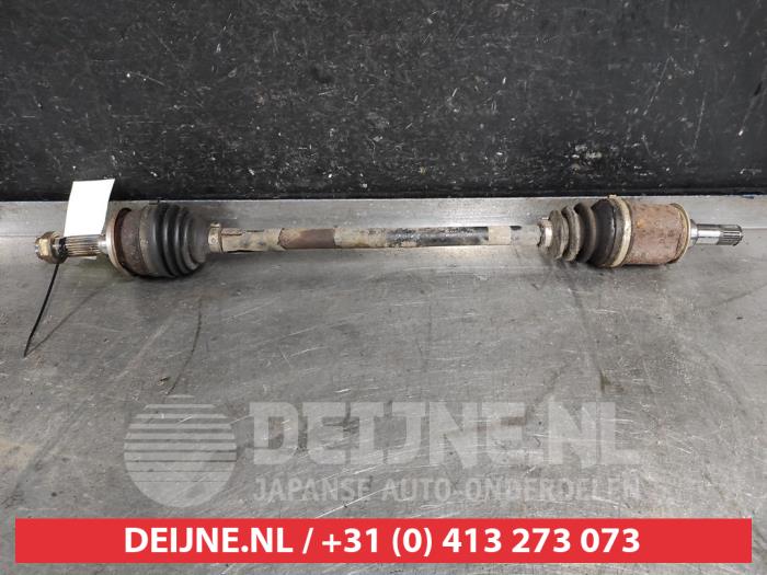 Gebruikte Aandrijfas links-achter Honda CR-V (RD5/6/7/8) 2.0i 16V VTEC Prijs € 50,00 Margeregeling aangeboden door V.Deijne Jap.Auto-onderdelen BV