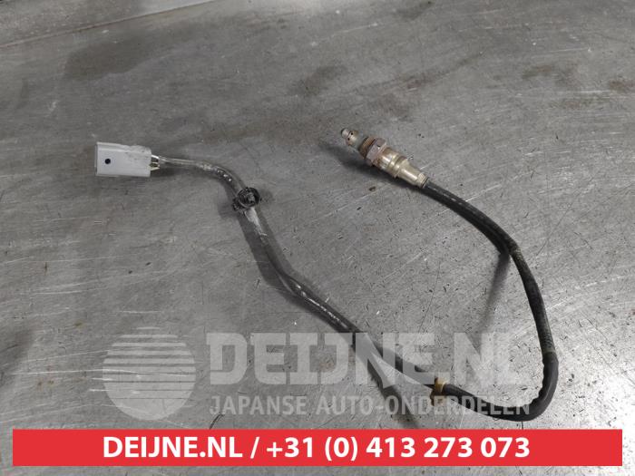 Gebruikte Lambda Sonde Mazda CX-30 (DM) 2.0 e-SkyActiv-G 122 16V Prijs € 50,00 Margeregeling aangeboden door V.Deijne Jap.Auto-onderdelen BV