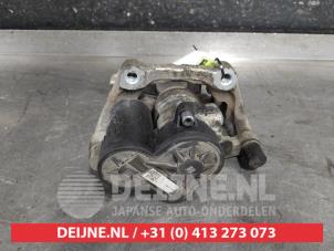Mazda CX-30 Remklauw (Tang) links-achter O584558 foto 2