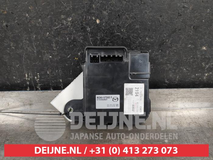 Gebruikte Computer Body Control Mazda CX-30 (DM) 2.0 e-SkyActiv-G 122 16V Prijs € 250,00 Margeregeling aangeboden door V.Deijne Jap.Auto-onderdelen BV