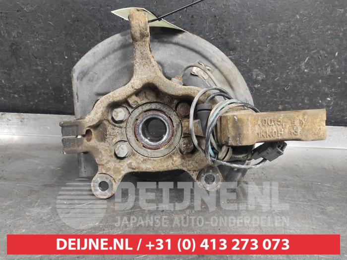 Nissan Pulsar Achsschenkel links vorne O584698