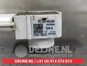 Kia Carens PDC-Sensor O584806 foto 2