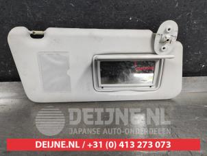 Gebruikte Zonneklep Suzuki Grand Vitara II (JT) 1.6 16V Prijs € 25,00 Margeregeling aangeboden door V.Deijne Jap.Auto-onderdelen BV