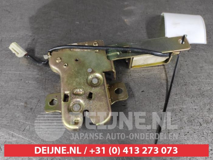 Mazda MX-5 Tailgate lock mechanism O585168