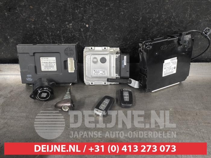 Kia Rio Slotenset Cilinder (compleet) O585196